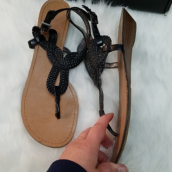 Black sandals - Picture 2 of 2